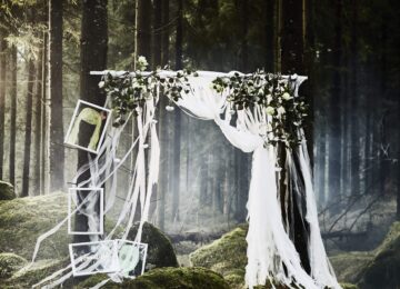 Svatba v lese ve skandinávském stylu